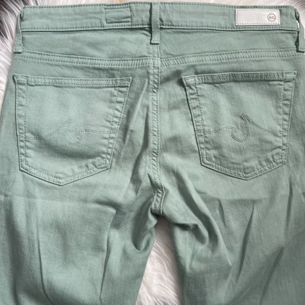 AG Adriano Goldschmied The Stevie Ankle Zip Slim Straight Leg Size 26R - Picture 8 of 13